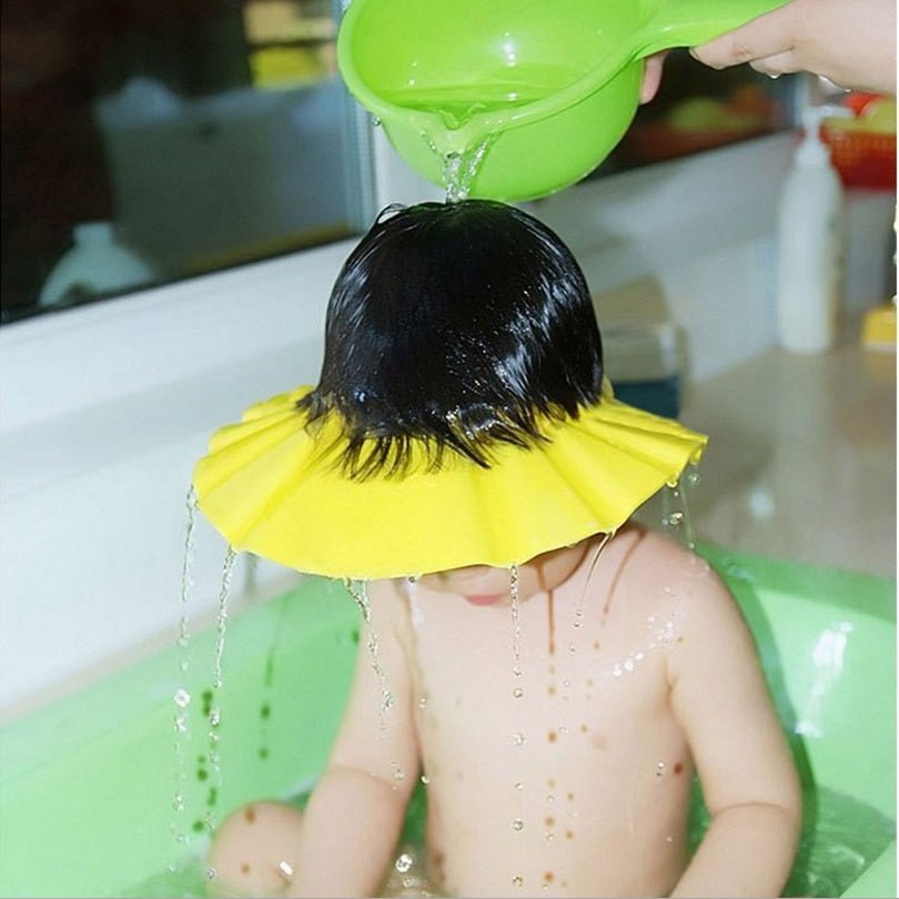 Visière chapeau pour douche bébé I ShampooCap™ - Tiny Tootsies boutique